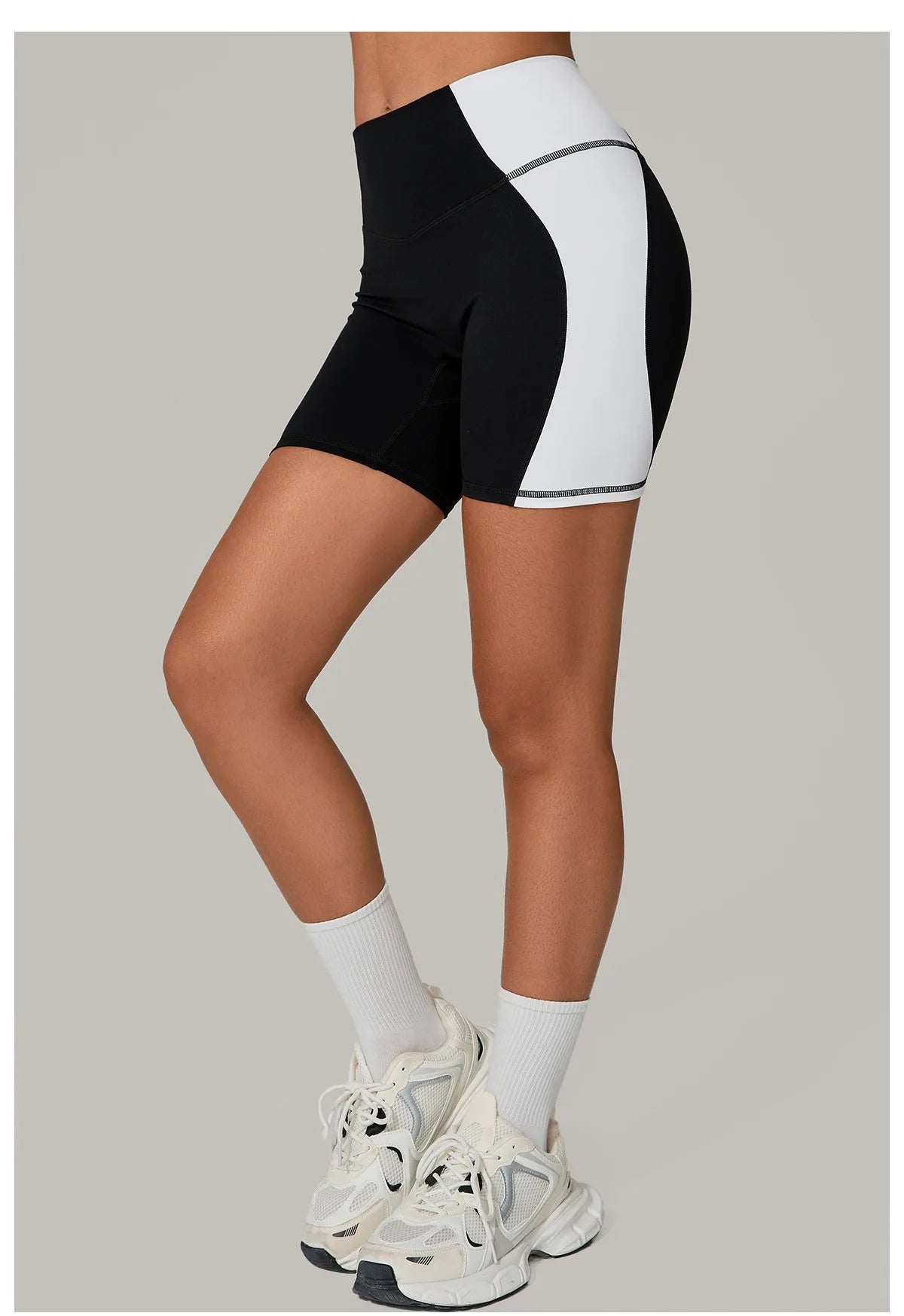 Arlen Shorts - Black