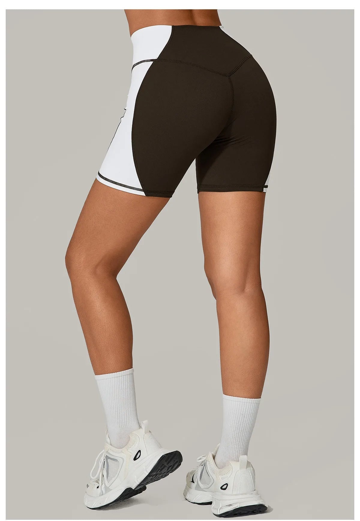 Arlen Shorts - Dark Brown